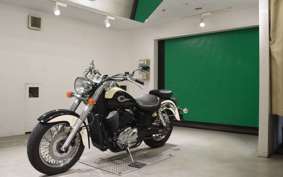 HONDA SHADOW 750 Gen. 2 1998 RC44