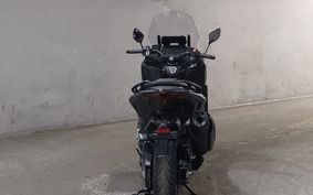 YAMAHA T-MAX 560 2026 SJ21J