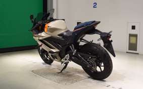 YAMAHA YZF-R25 A 2023 RG74J