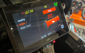 KTM 1290SUPER ADVENTURE S 2022 V7940