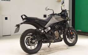 HUSQVARNA SVARTPILEN 401 2024