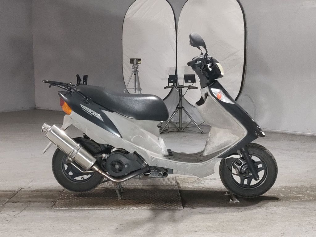 Фото Suzuki ADDRESS V125 с японского аукциона