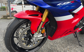 HONDA CBR1000RR-R FB SP 2024 SC82