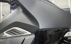 HONDA NM4 VULTUS -01 2019 RC82