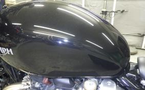 TRIUMPH BONNEVILLE BOBBER 2025