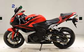 HONDA CBR600RR GEN 3 2007 PC40