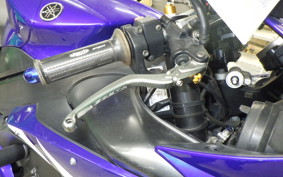 YAMAHA YZF-R1 2005