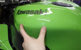 KAWASAKI ZX 10 NINJA R 2004 ZXT00C