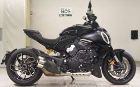 DUCATI DIAVEL V4 2023