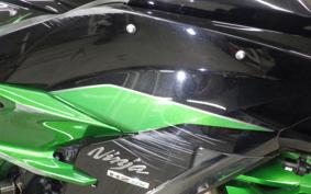 KAWASAKI NINJA H2 SX SE 2018 ZXT02A