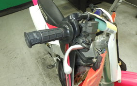 HONDA CR125R JE01