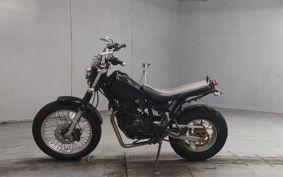 YAMAHA TW225 DG09J
