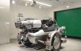 HARLEY FLHTCU-IS/C1450 2003