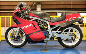 SUZUKI GSX-R750 LTD ED 1986 GR71G