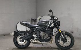 TRIUMPH TRIDENT 660 LGL10U