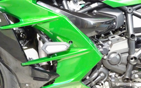 KAWASAKI NINJA H2 SX SE 2018 ZXT02A