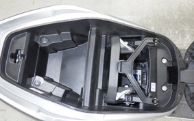 HONDA EM1 e: 2010 EF16