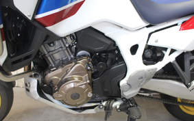 HONDA CRF1000L AFRICA TWIN 2019 SD04