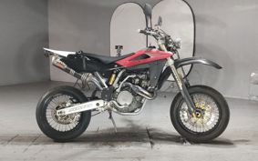 HUSQVARNA SM250R ..