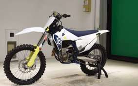 HUSQVARNA FC450