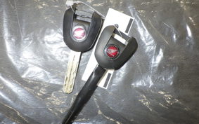 HONDA CB1300SB SUPER BOLDOR 2025 SC54