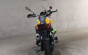 MOTO GUZZI V85 TT 2022 ..