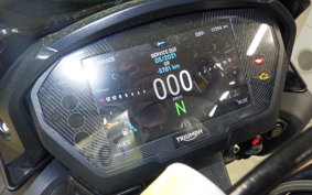 TRIUMPH STREET TRIPLE RS 2020