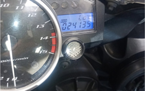 YAMAHA YZF-R1 2004 RN13