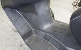 SUZUKI SKYWAVE 200 (Burgman 200)