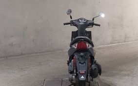 KYMCO VJR125 i ..