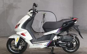 PEUGEOT SPEEDFIGHT 125 ..