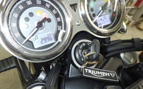 TRIUMPH BONNEVILLE T120 2023