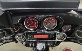 HARLEY FLHTCUSE1800CVO 2010 PR8