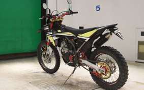 FANTIC XEF125