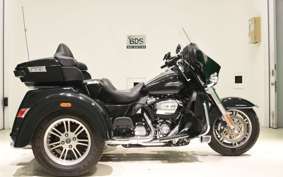 HARLEY FLHTCU TG 1870 2020