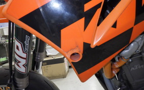 KTM 640 LC 4 SUPERMOTO 2004