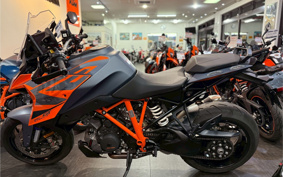 KTM 1290 SUPER DUKE GT 2025 V6940