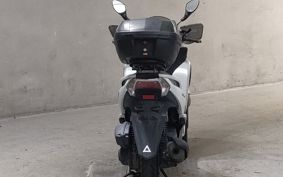 YAMAHA TRICITY 125 SE82J