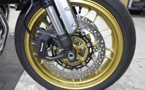 KAWASAKI Z900RS 2025 ZR900K