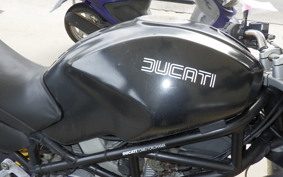 DUCATI MONSTER 400 IE
