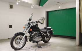 SUZUKI INTRUDER 250 LC 2026 VJ51A