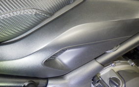 TRIUMPH TRIDENT 660 2023