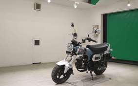 HONDA DAX 125 2019 JB04