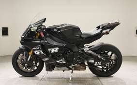 YAMAHA YZF-R1 2018