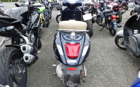 VESPA PRIMAVERA 50