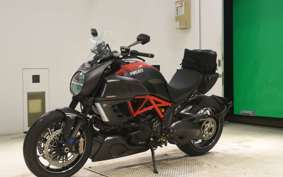 DUCATI DIAVEL Carbon 2012