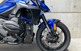 BMW R1300R 2026 0M51