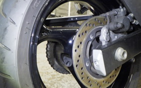 SUZUKI GSR750 2011