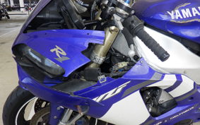YAMAHA YZF-R1