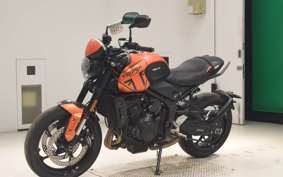 TRIUMPH TRIDENT 660 2023